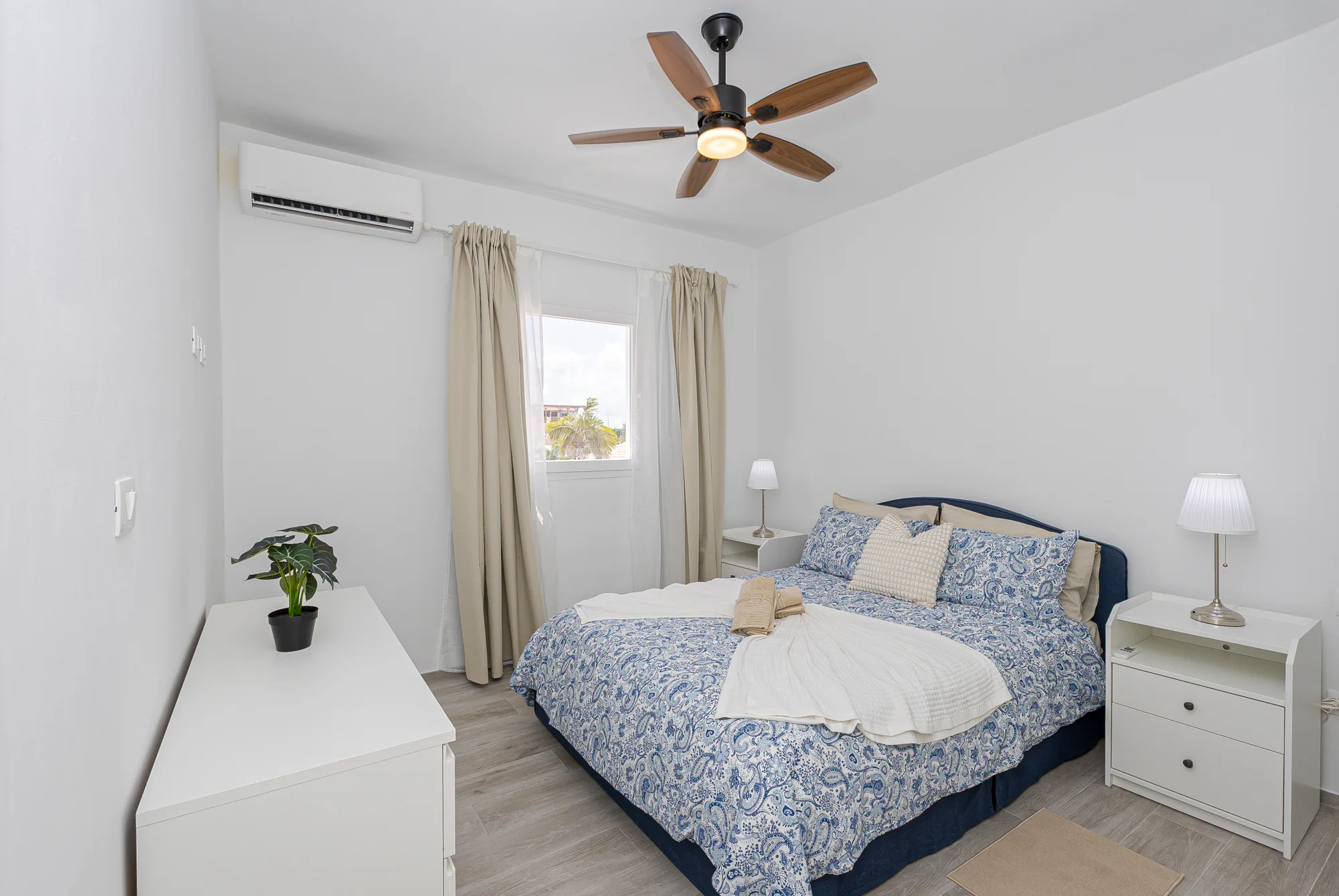 Property photograph